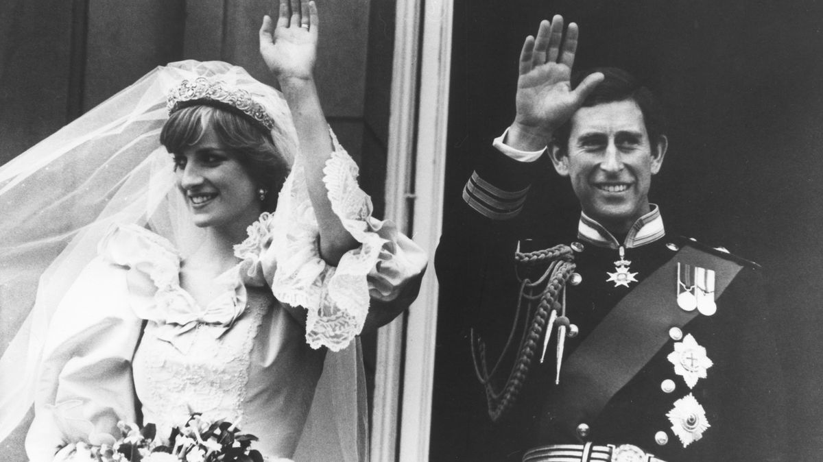 Británie 25 let po Dianě. Memoáry jejího syna mohou znovu zatřást monarchií